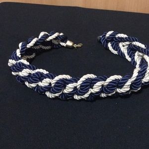Rope tied choker